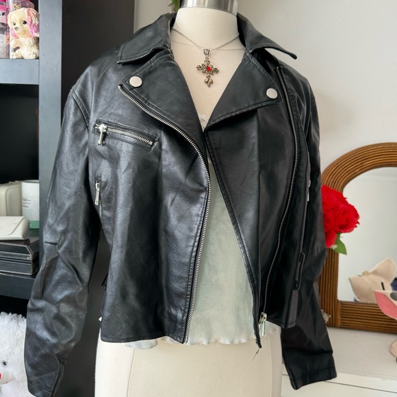 Black leather effect biker jacket - Picture 3 of 8